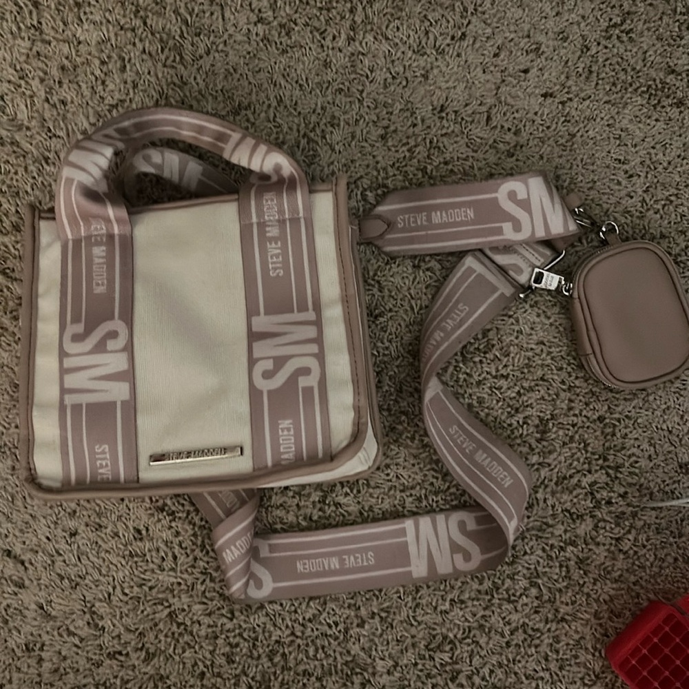 Steve Madden Tan Crossbody Purse